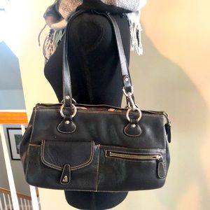 Preston & York black leather purse